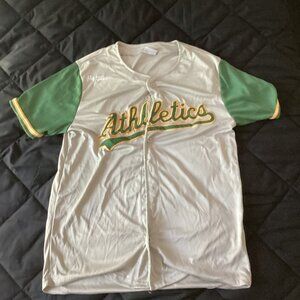 GUC Mens Oakland Athletics Jersey - Size Small